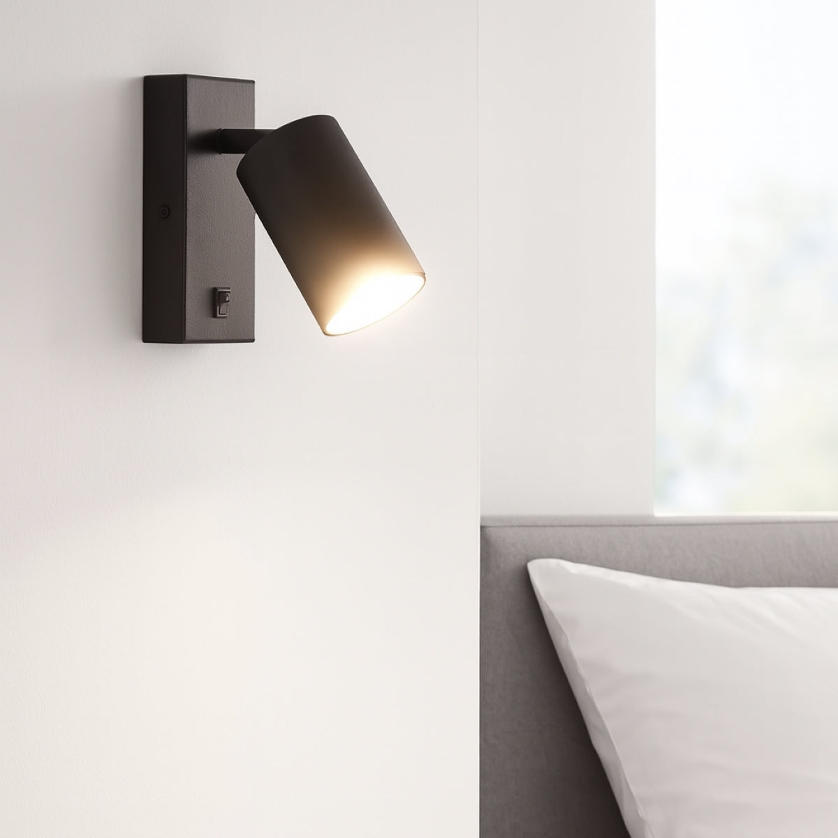 CGC BELLA Black GU10 Wall Light With On/Off Switch and Adjustable Head