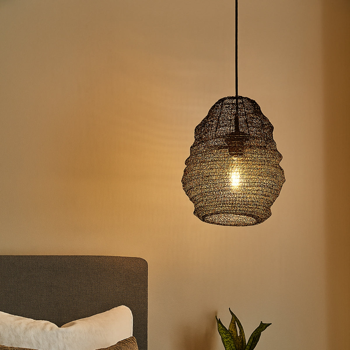 CGC CASABLANCA Medium Black Mesh Moroccan Metal Ceiling Pendant Light and Lamp Shade