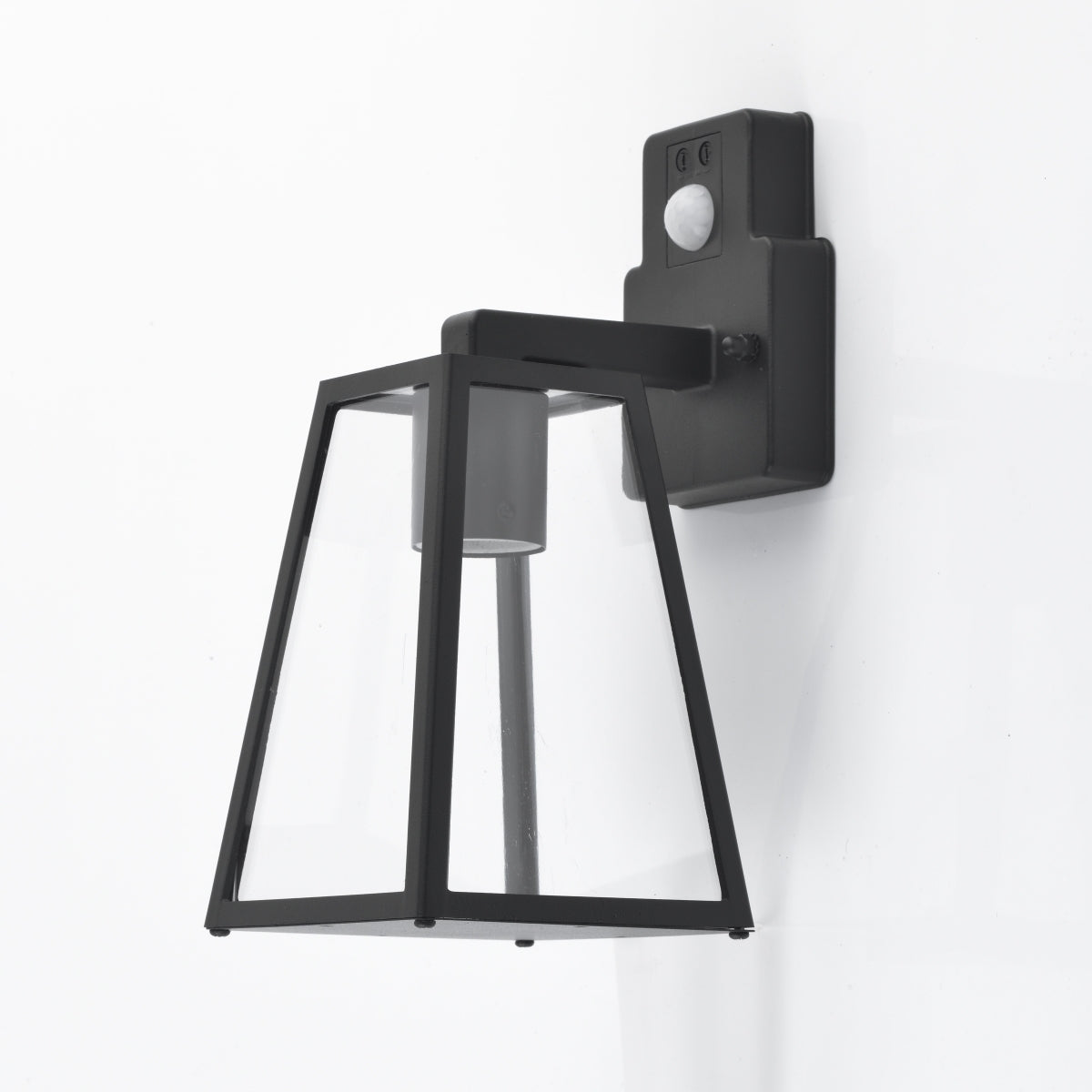 If you’re looking for a modern take on a traditional outdoor wall light, this black aluminium triangular wall light is perfect for adding style and protection for your home. This classic design with a contemporary twist, styled with a metal triangle shape and fitted with clear diffusers<span style="font-weight: 400;" data-mce-fragment="1" data-mce-style="font-weight: 400;"> also contains an imposing black finish, making it ideal for any home design - adding a statement to any wall it fits in</span>