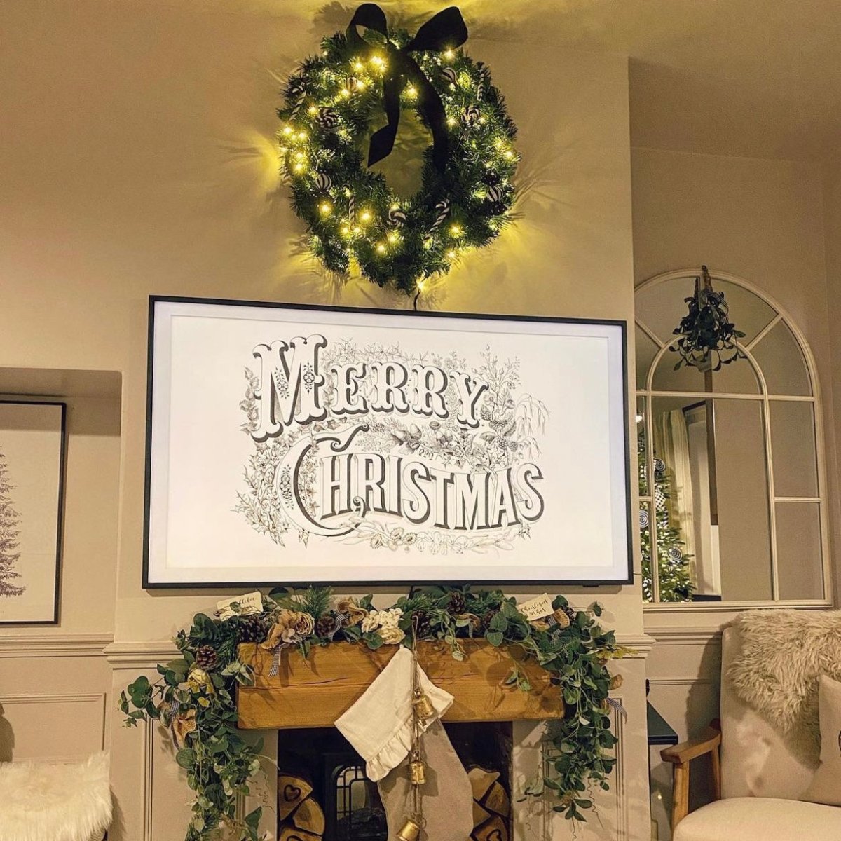 CGC 70cm Large Luxury Green Pine Pre Lit LED Christmas Wreath