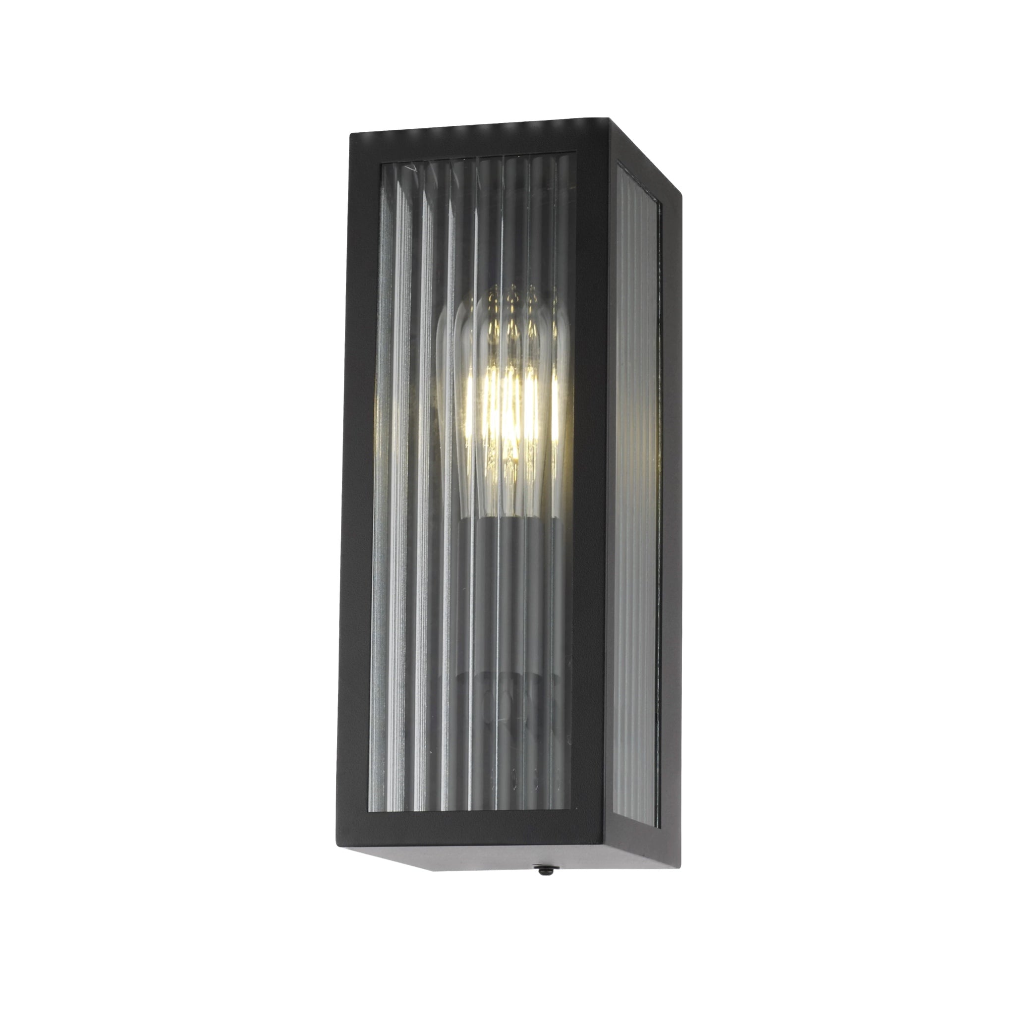 If you’re looking for a modern take on a traditional outdoor wall light, this modern bevelled glass rectangle wall light is perfect for adding style and protection for your home. This classic wall light is designed with a contemporary twist, styled with a rectangle shape and fitted with glass bevelled windows that allow the light to shine effectively.
