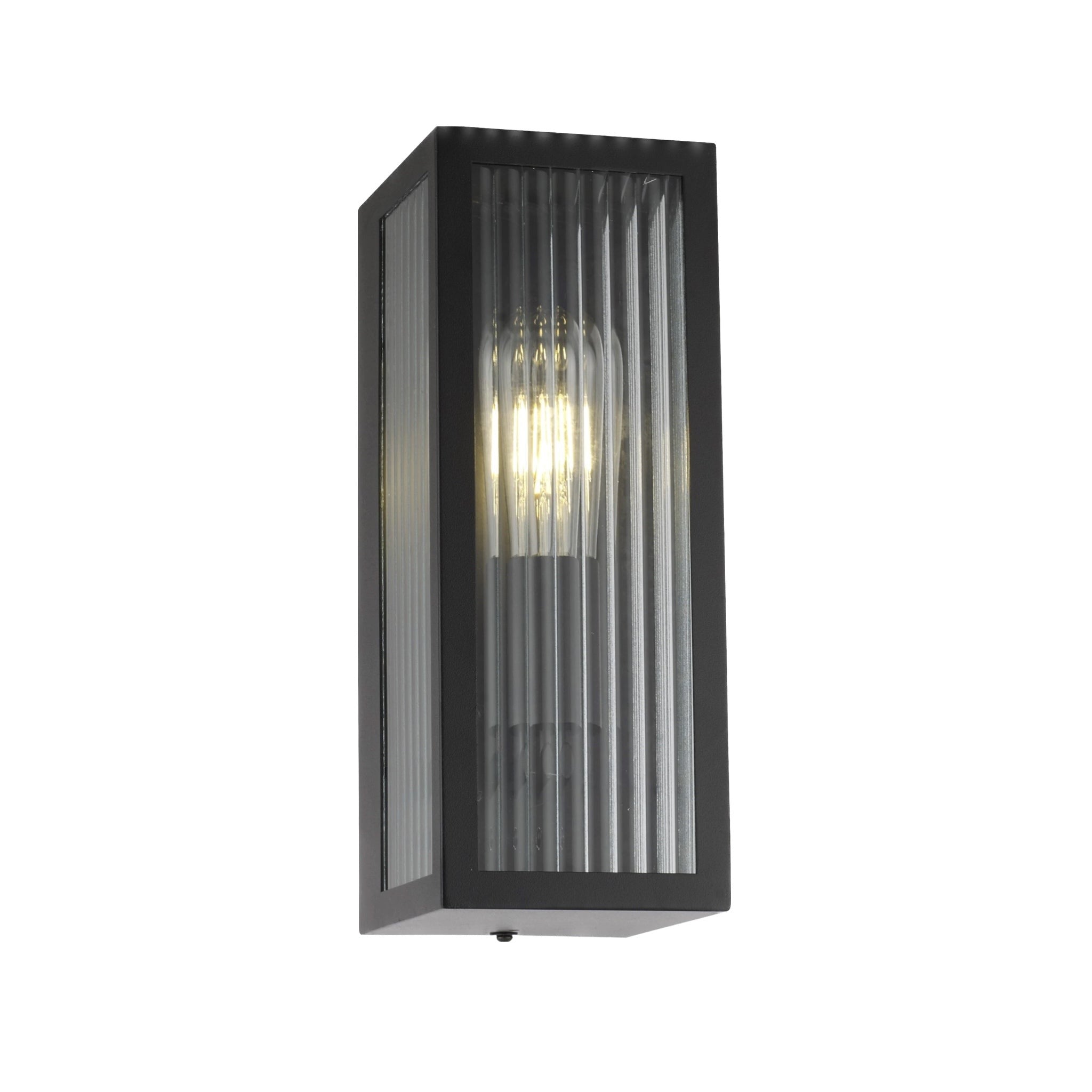 If you’re looking for a modern take on a traditional outdoor wall light, this modern bevelled glass rectangle wall light is perfect for adding style and protection for your home. This classic wall light is designed with a contemporary twist, styled with a rectangle shape and fitted with glass bevelled windows that allow the light to shine effectively.