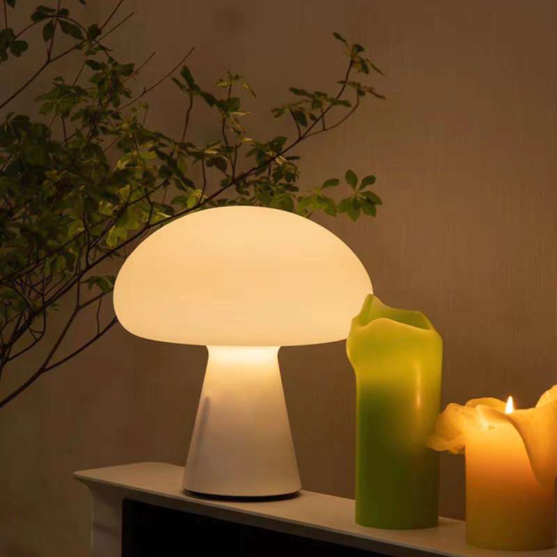 CGC PANDORA White Frosted Mushroom Table Lamp