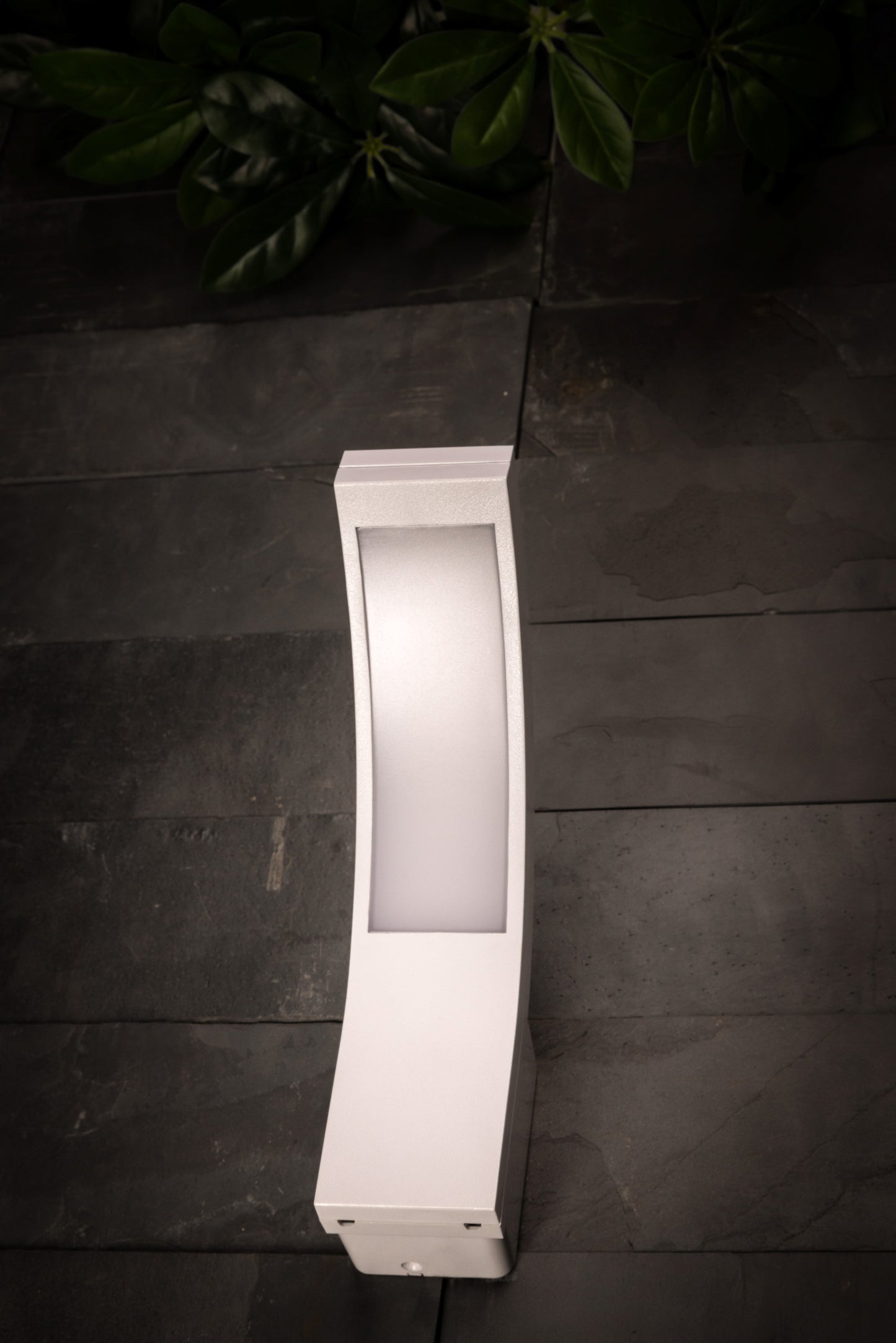 CGC PARIS White LED Curved Outdoor Wall Light