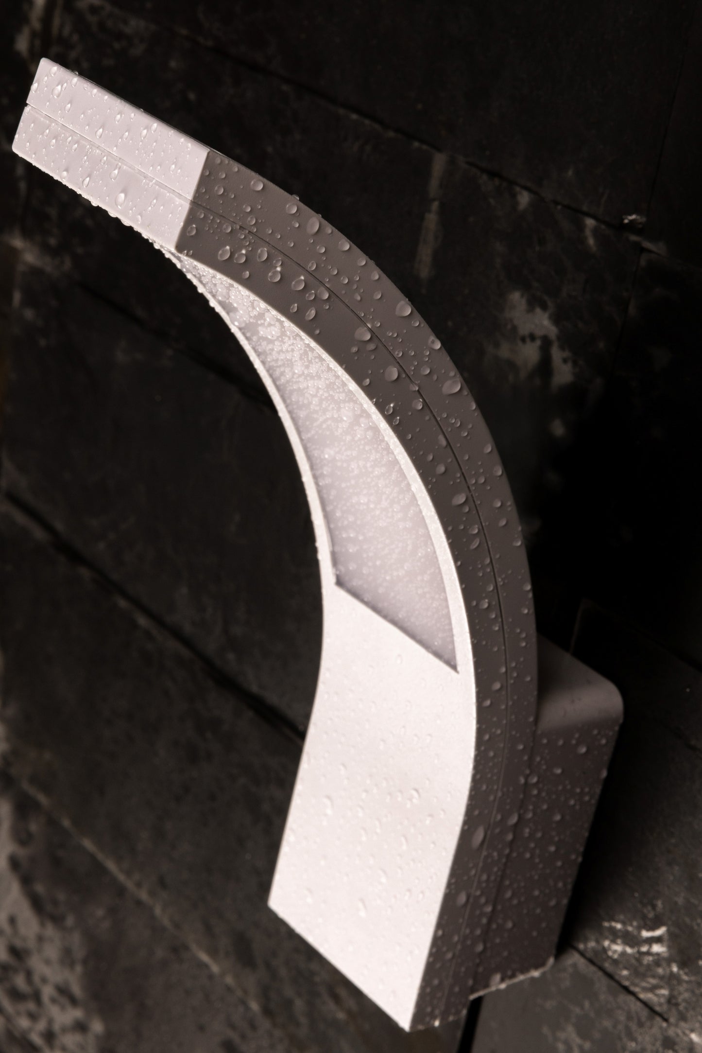 CGC PARIS White LED Curved Outdoor Wall Light