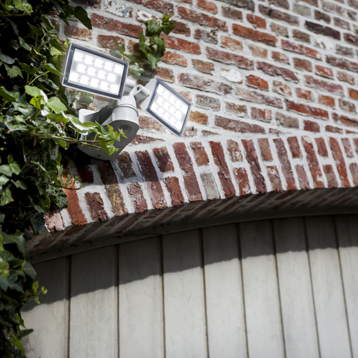 Outdoor Lights With Camera