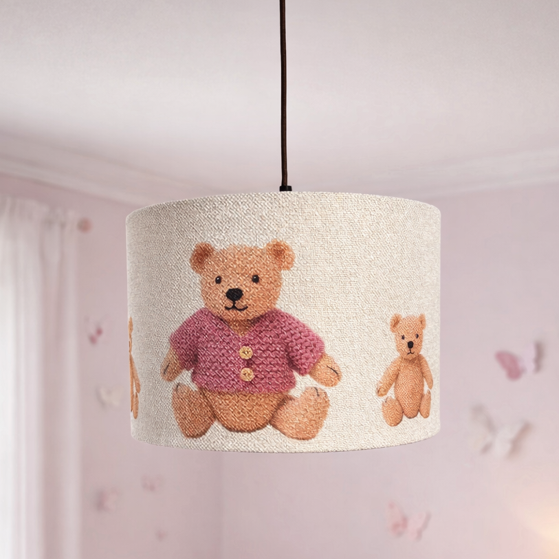 Children's bedroom with teddy bear-themed lampshade and decor