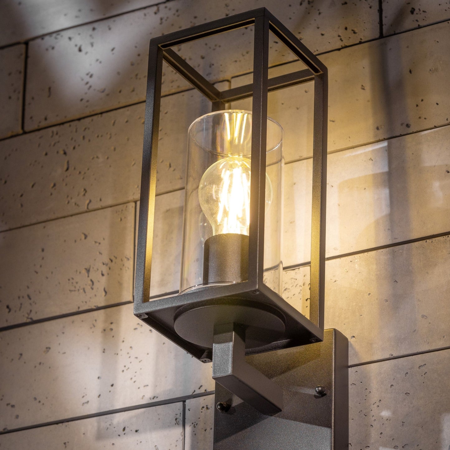 If you’re looking for a modern take on a traditional outdoor wall light, this black lantern&nbsp; wall light with clear diffuser is perfect for adding style and protection for your home. This classic design with a contemporary twist, styled with a metal lantern shape and fitted with a cylinder diffuser that allows the light to shine effectively.