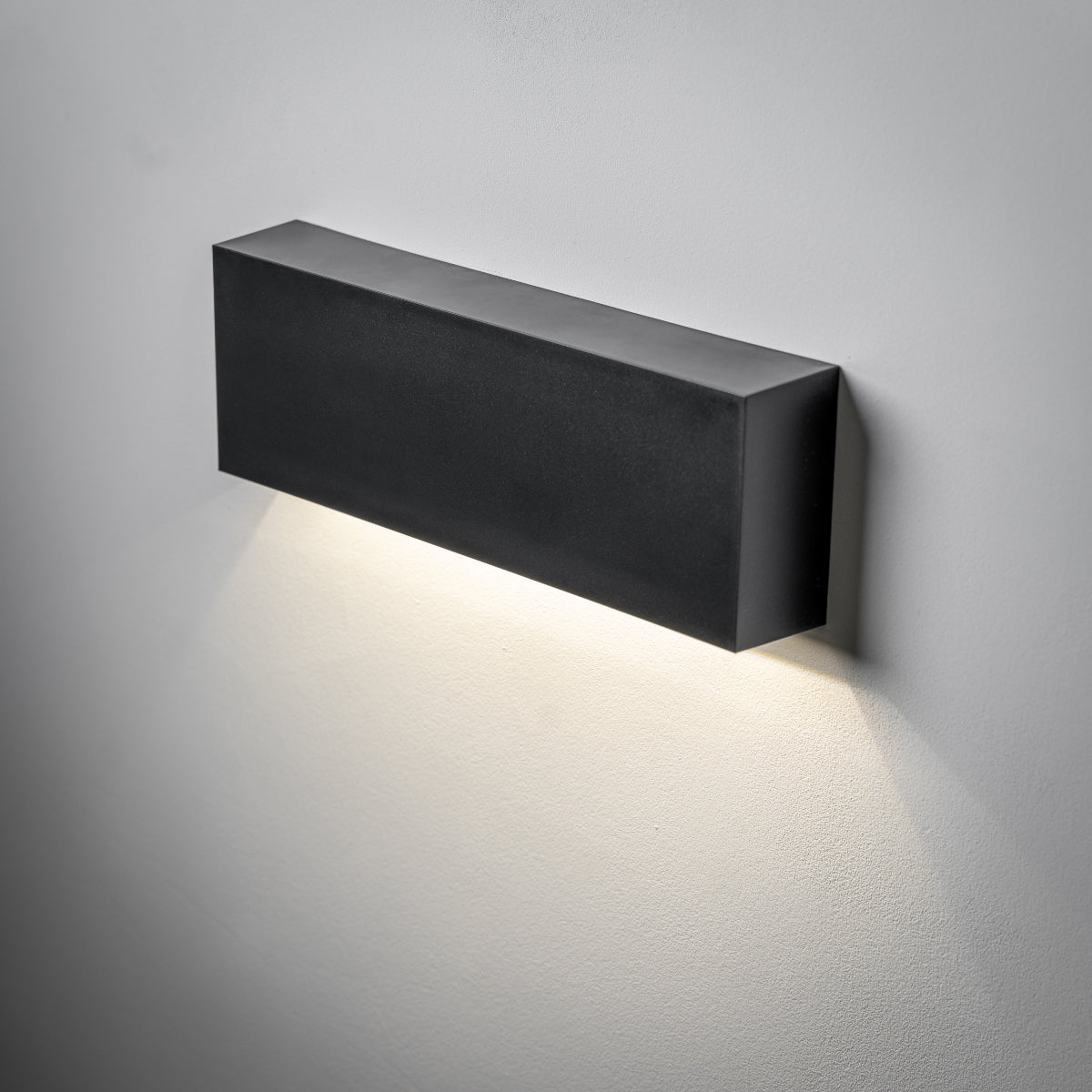 CGC DARNA Black Slim LED Outdoor Wall Light Down 4000k Natural White IP65