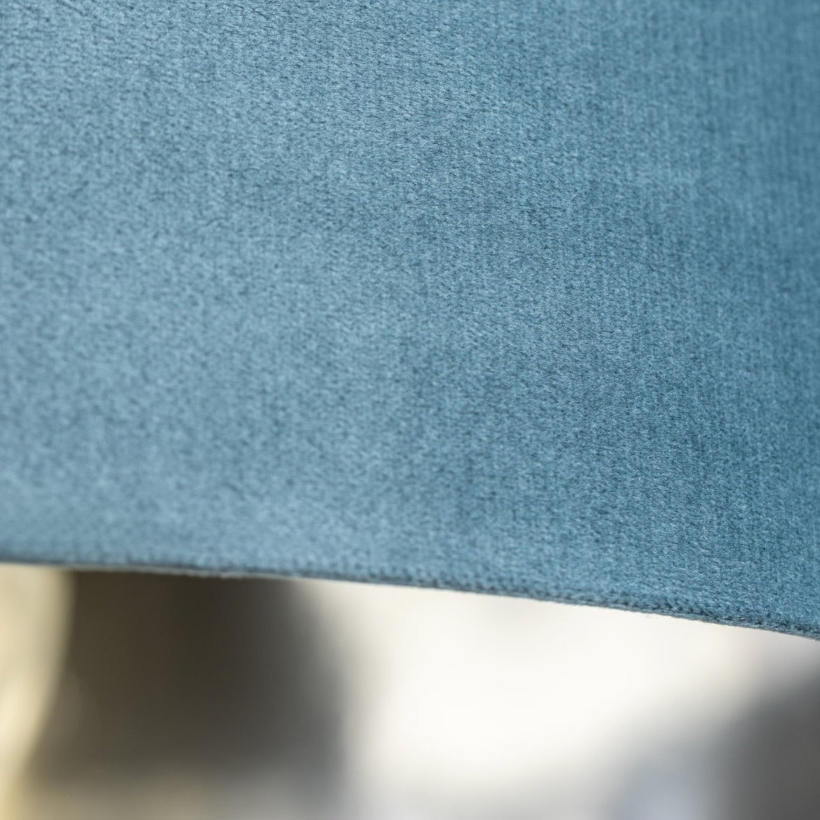 Our stunning oversized Teal blue/green Milano Lamp shade offers a timeless update to any room. The outer is made from high-quality velvet and the lining is reflective silver for a stylish finish. It’s easy to install and will instantly transforms your ceiling fitting, table or floor lamp.