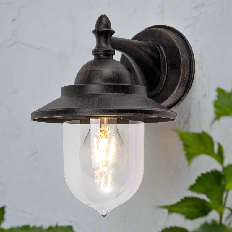 If you’re looking for a grander, more contemporary look for your home’s lighting system, take a browse at our antique bronze fisherman lantern wall light. This product boasts a unique colour, making sure that the appearance blends into the sophisticated design of your home.