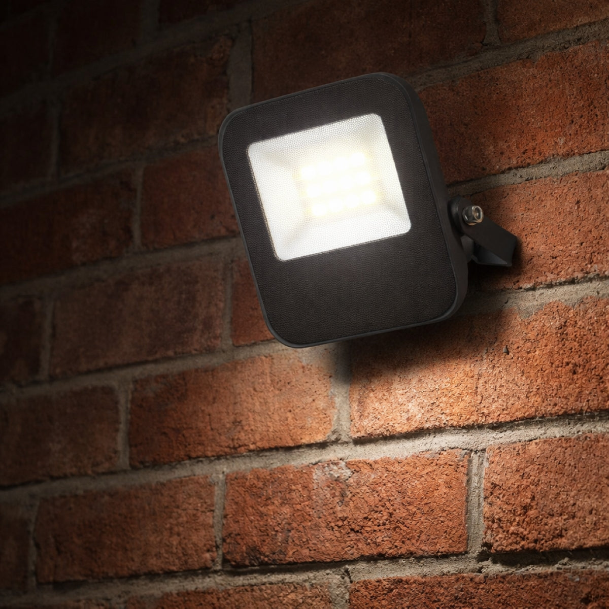 CGC ALTON 20W LED Floodlight Black IP65 2000lm