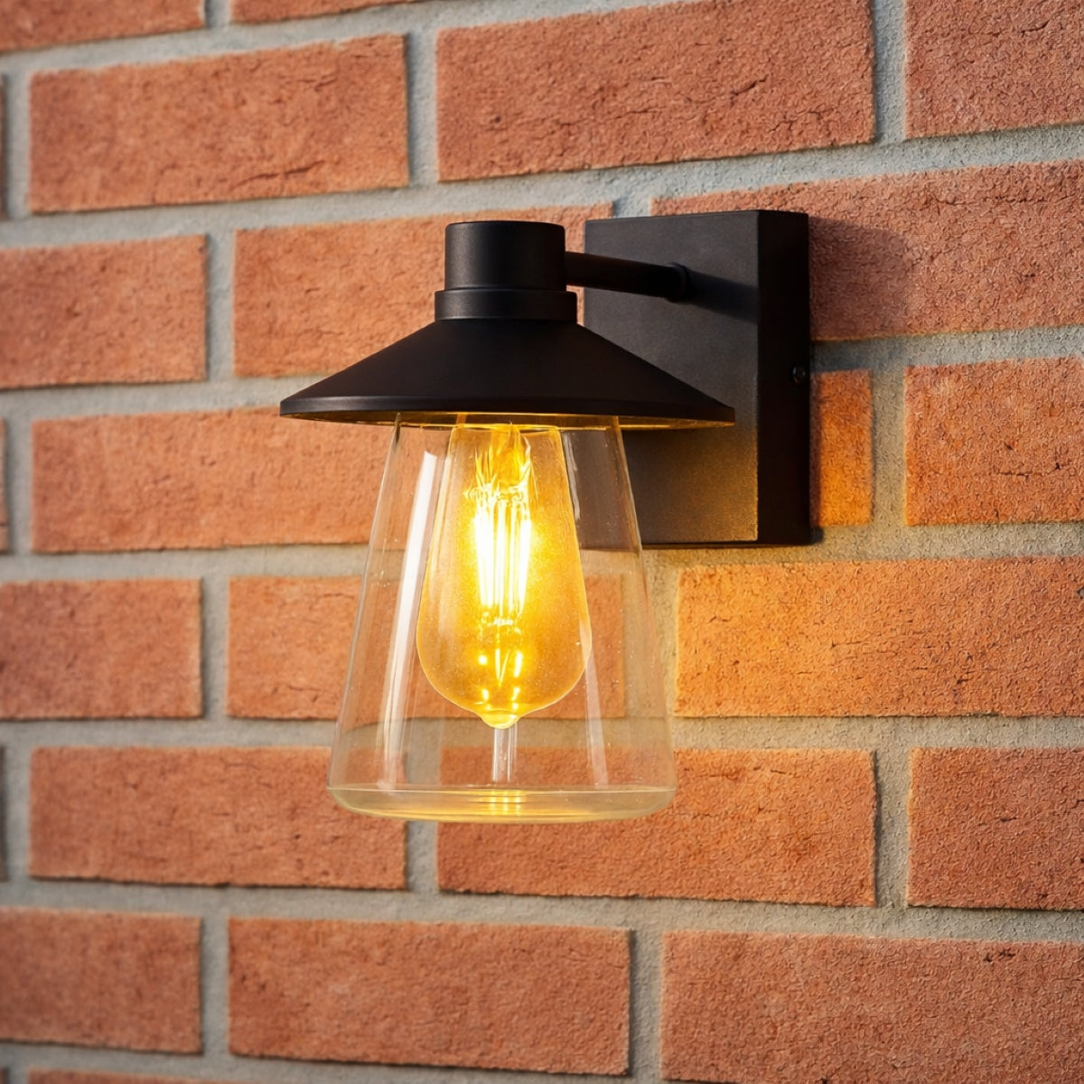 CGC CHESTER Black Outdoor Wall Lantern with Bell Shape Clear Glass Diffuser E27 IP54