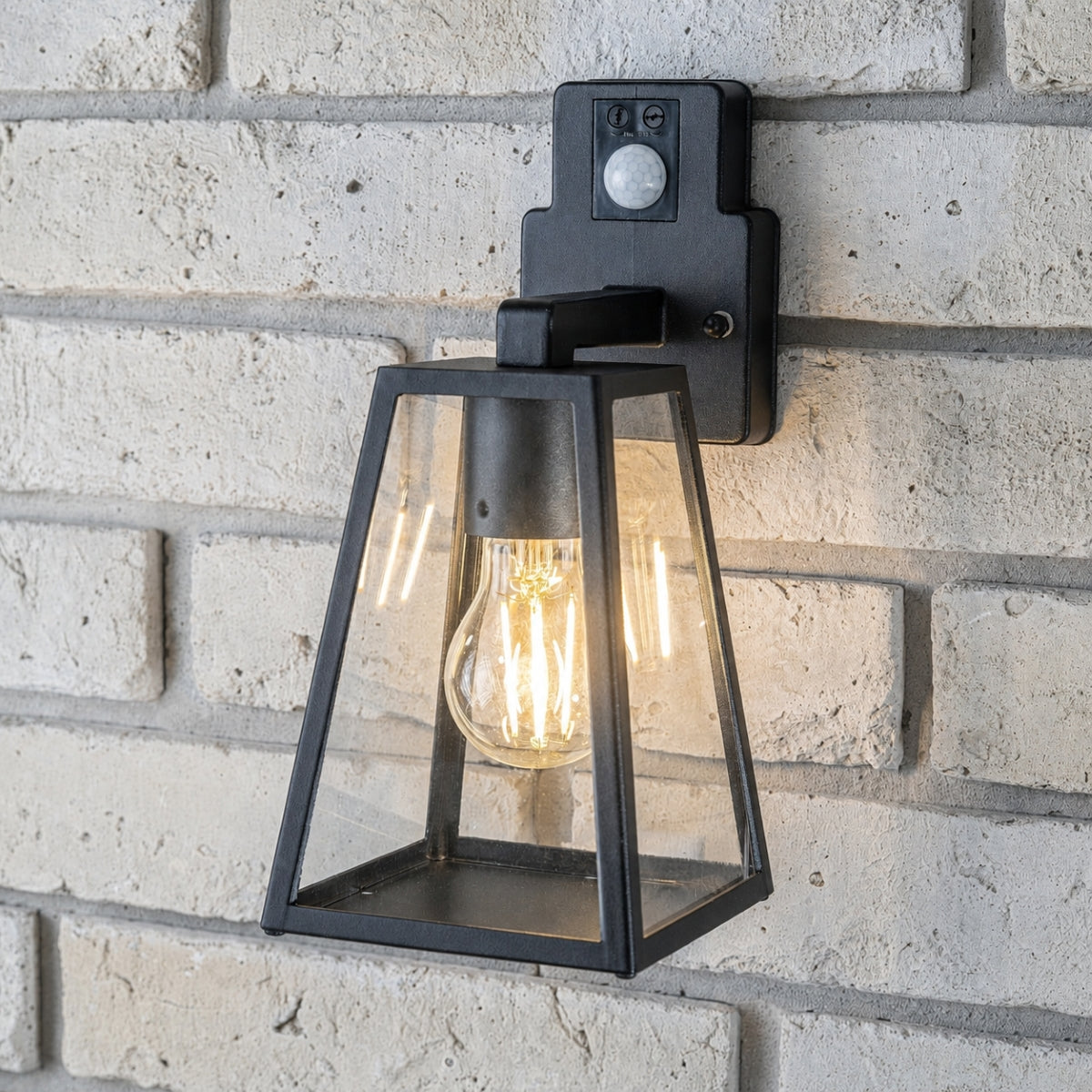 CGC CALLIE Black Outdoor Wall Light with PIR Motion Sensor