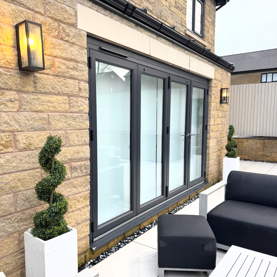 CGC STELLA Bevelled Glass Black E27 Outdoor Box Wall Light