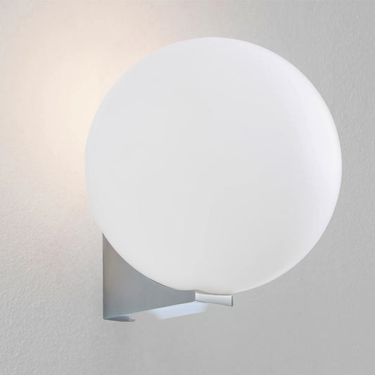 Our Jasper chrome wall light with white opal glass diffuser adds a touch of opulence and luxury to the walls of your home. The modern light fitting would look perfect installed next to a mirror, on corridors or hallways, bedside and living rooms, this light also has IP44 protection making it suitable for all bathrooms. 