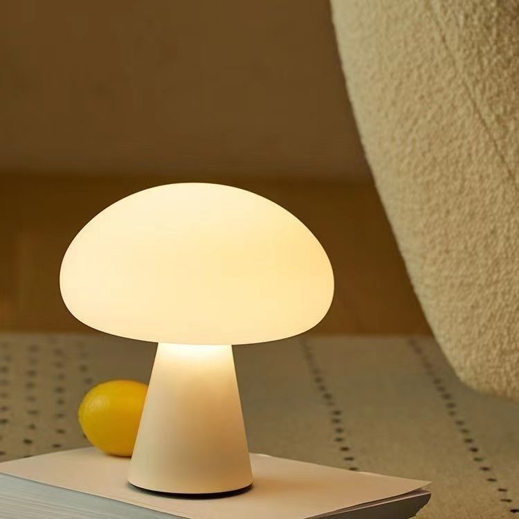 CGC PANDORA White Frosted Mushroom Table Lamp