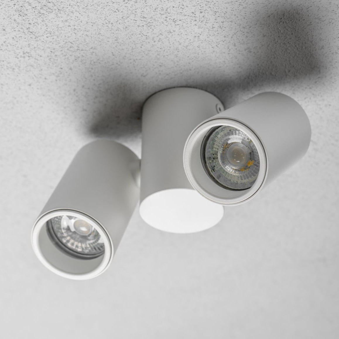 Lup's elegant and stylish finish makes it the ideal accent to any room. It will look perfect in both traditional and modern environments. It has adjustable heads so you can set the spot lights according to your preferences. For longevity and durability, the lamp is constructed of aluminium that has been powder coated.