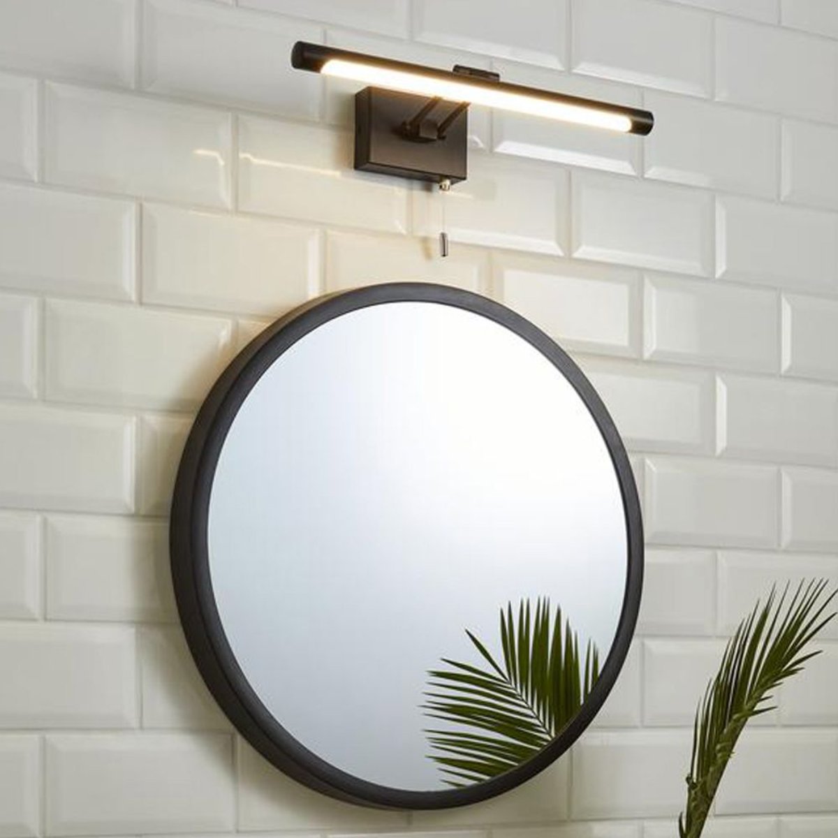 CGC LOIS Matt Black LED Over Mirror /  Picture Light With Pull Cord