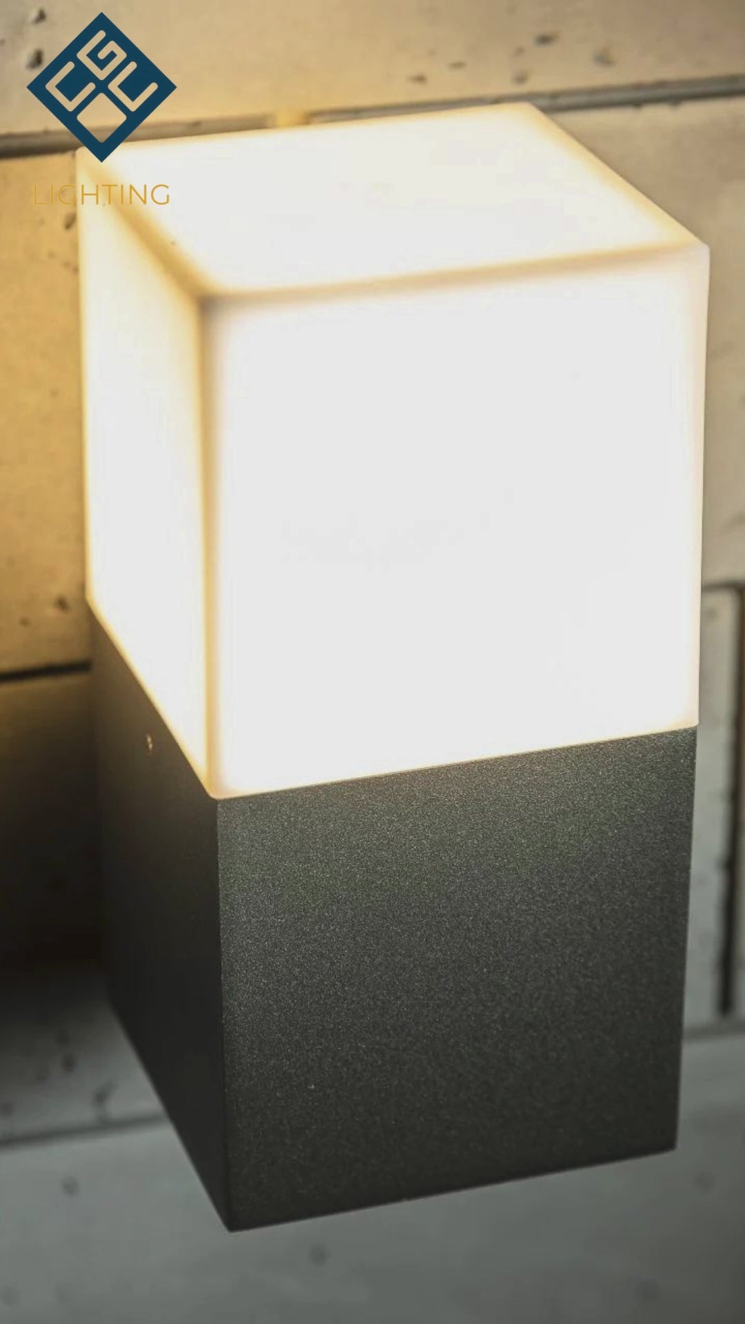 Load video: CGC AMARA Dark Grey &amp; White Square Outdoor Large Post Light