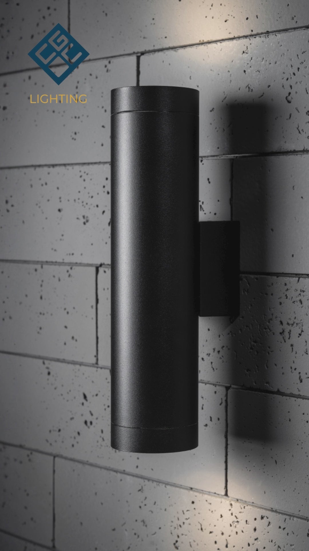 Load video: CGC LUCAS Black Extra Long GU10 Double Up and Down Outdoor Wall Light Spotlight IP44 Aluminium
