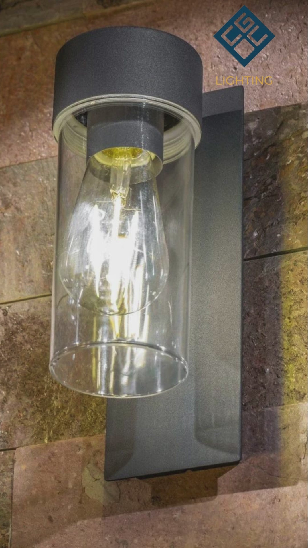 Load video: CGC ERIN Anthracite Grey E27 Outdoor Wall Light Lantern Clear Diffuser IP54