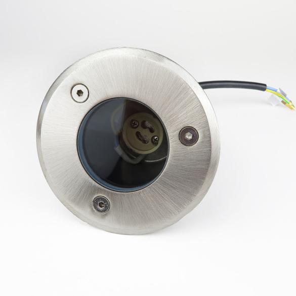 Our Nola inground lights are a modern way to enhance and illuminate an outside space, adding ambience to a garden as well as practicality at night. These lights are the perfect solution to illuminate paths, seating areas and steps which will achieve an impressive look in any space.