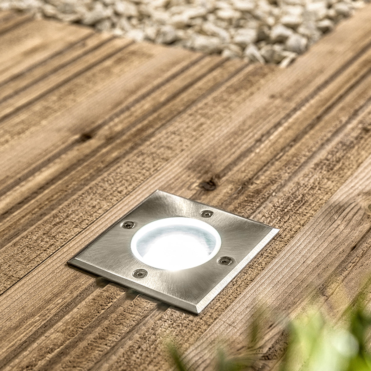 Myah inground lights provide a sophisticated approach to outdoor illumination, with the potential to highlight pathways, al fresco areas, and stairs for a handsome aesthetic.