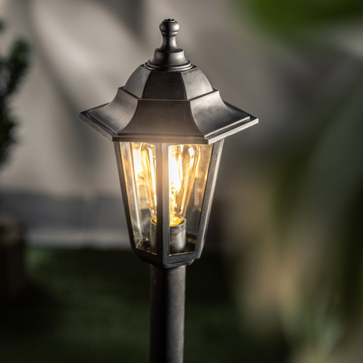 Our Yasmin adjustable lantern delivers on style and durability and is a smart choice for your exterior lighting. With its black polycarbonate construction teamed with clear polycarbonate panes, this lantern is hardwearing and rust and weatherproof. Built for life outdoors, it has an IP44 rating which means it can withstand the harshest of weather conditions. For sophisticated yet robust outdoor lighting, our Yasmin black outdoor traditional lantern is a strong contender.
