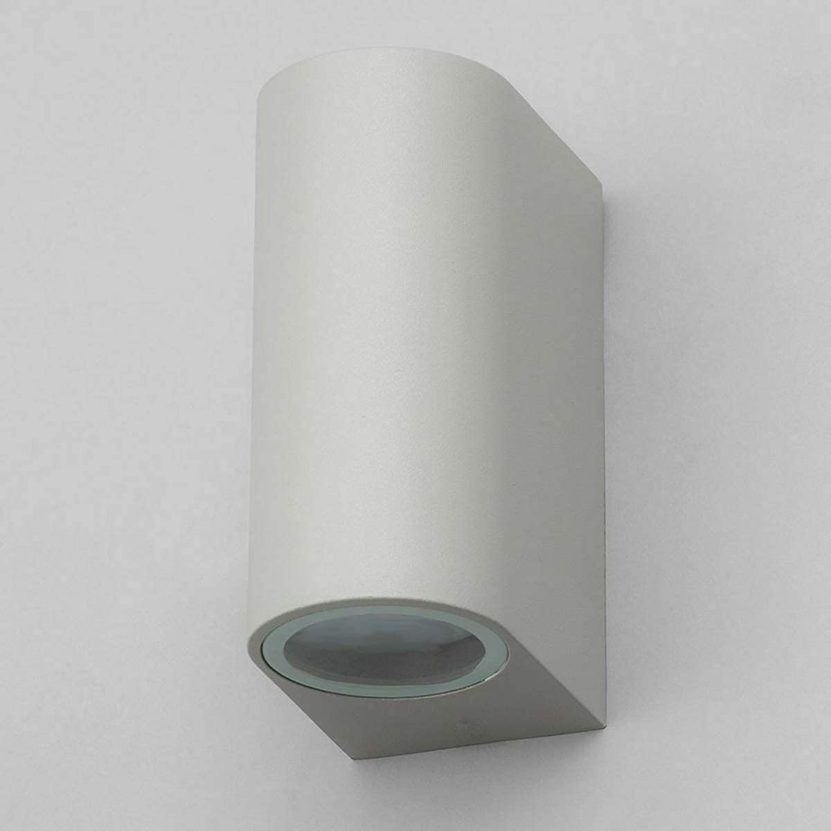 Our Tiago would look perfect in a modern or more traditional home design. Outdoor sconces can provide ambient light in your garden, at your front door or on your terrace, as well as a great security solution. It is designed for durability and longevity with its robust material producing a fully weather and waterproof lighting fixture. 