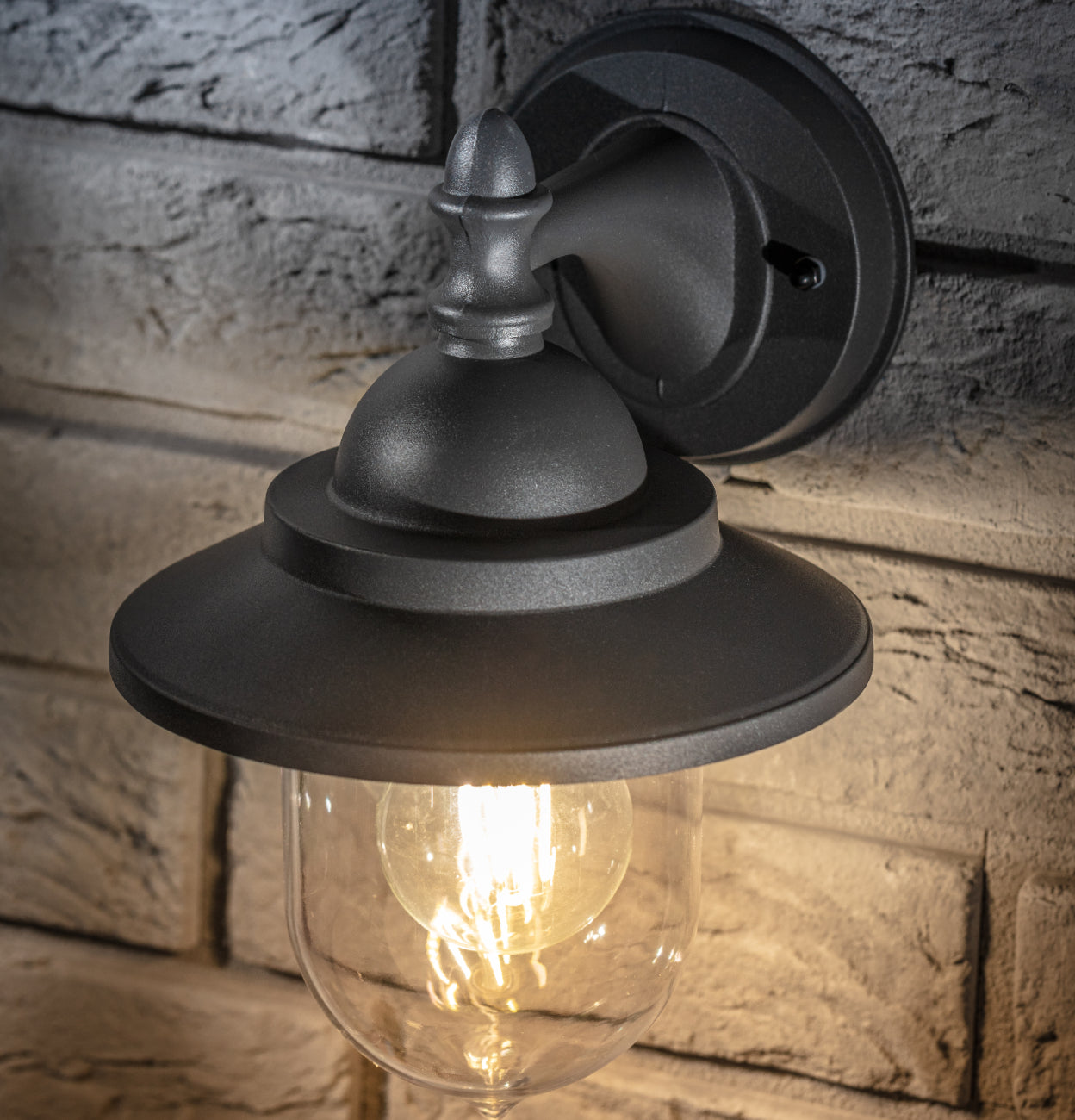 If you’re looking for a grander, more contemporary look for your home’s lighting system, take a browse through our dark grey fisherman lantern wall light. This product boasts a darker colour, making sure that the appearance blends into the sophisticated design of your home. For a simpler way to bring discrete elegance to your home, consider our dark grey RYDER fisherman lantern light. 