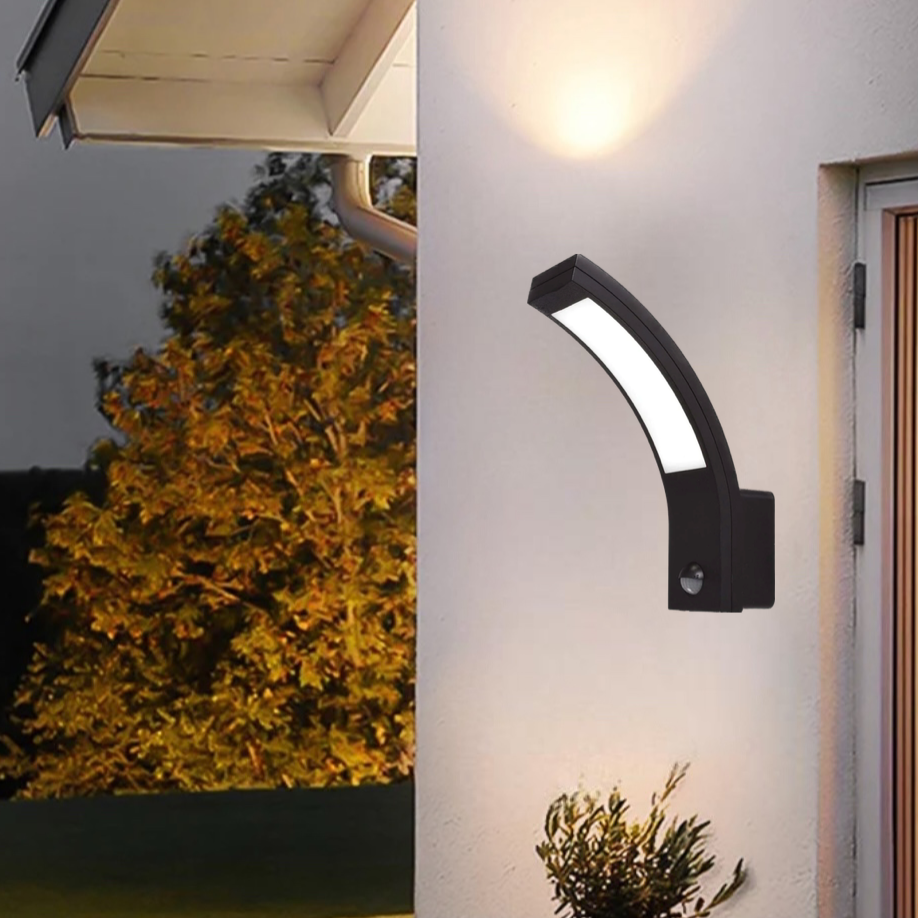 Paris has been designed for use outdoors. It features IP code IP54, which means that the light is protected from dirt and moisture. This LED outdoor wall light is simple and modern in design to create a minimalist light. The LEDs are housed behind an opal white panel made of polycarbonate. Built in motion sensor.