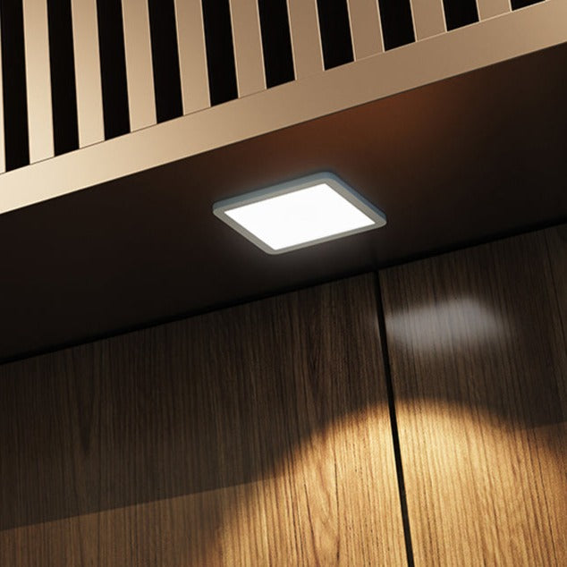 Vegas is a small led light that can be mounted on the wall or even the floor. Ideal for stair lighting. It is made of aluminum and finished with an opal diffuser. It has an IP20 protection which means it is dustproof. Intended for indoor use.  Comes complete with driver/transformer allowing up to 3 lights to be linked together.